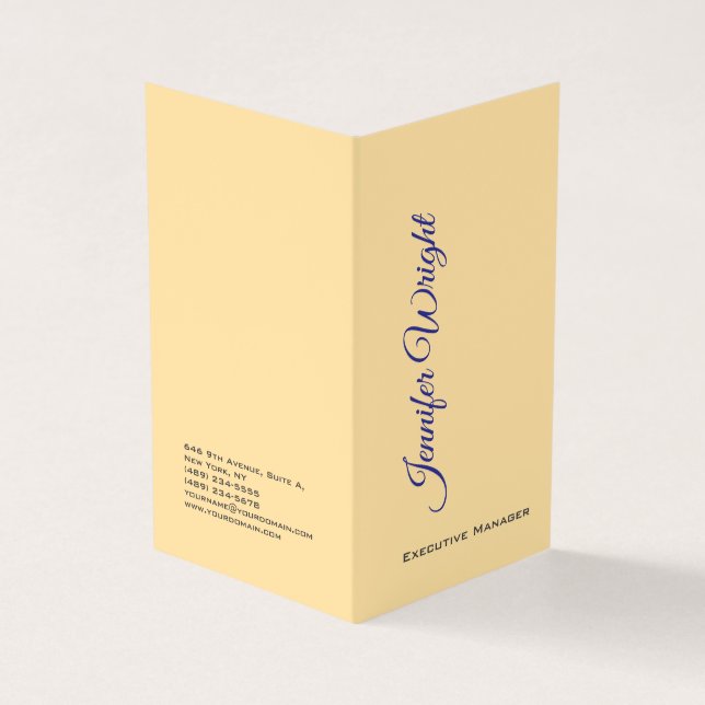 Två sidiga minimalistiska, unika moderna beige-slä visitkort (Utsida)