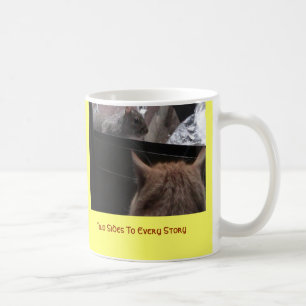 Två sidor till varje berättelse kaffemugg