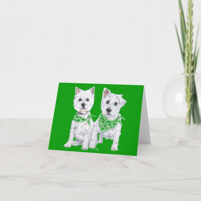 Två sittande Westies på St Patricks Day Kort (Framsida)
