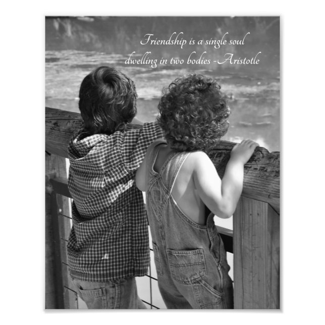 Två små pojkar "Friends" Aristoteles Quote Photo Fototryck (Framsidan)