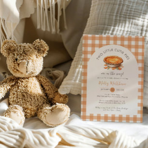 Två små söta pajer höstpumpa baby shower inbjudningar
