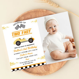 Två snabba Gulter Tävling Car Boy 2 Birthday Photo Inbjudningar