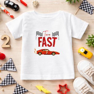 Två snabba racerbil pojke 2-års födelsedagsfest t shirt