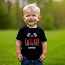 Två Snabba Svarta Tävlingsbil T Shirt