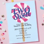 Två söta Lollipop Cute Kids andra födelsedag Inbjudningar<br><div class="desc">Gör din lilla födelsedag,  extra söt! De här barnens födelsedagsinbjudningar har en söt lollipop-design med orden "Två sötare" - perfekt för ett party lika roligt och färglöst som de är! Ordna nu och starta firande!</div>