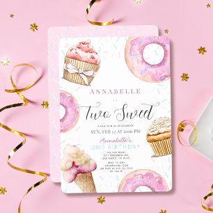 Två sötade Cupkaka och Donuts Girl 2:a födelsedage Inbjudningar