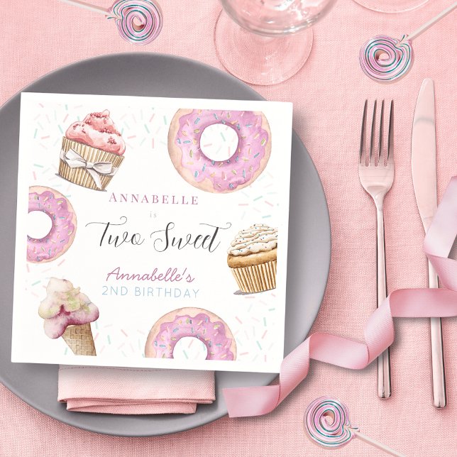 Två sötade Cupkaka och Donuts Girl 2:a födelsedage Pappersservett (Skapare uppladdad)