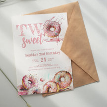 Två sötade Rosa Donut Girl 2:a födelsedagen