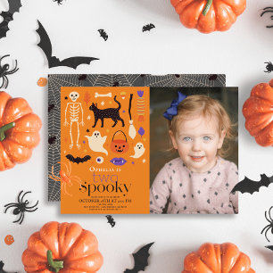 Två Spooky Halloween-Orange 2:a födelsedagsfoto Inbjudningar