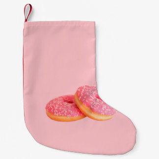 TVÅ STRAWBERRY DOUGHNUTS MED SPRINKLES LITEN JULSTRUMPA