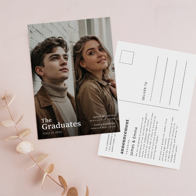 Två studenter dubbel foto examensbevis vykort (Skapare uppladdad)