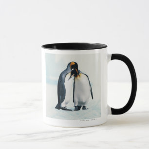 Två tillgivna pingvin mugg