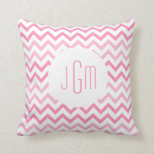 Två tonar den rosa sparren och monogramen kudde