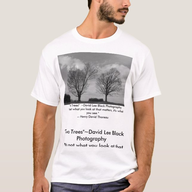Två Trees~Thoreau T Shirt (Framsida)