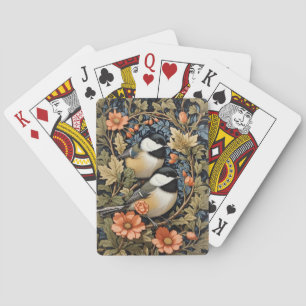 Två vackra, svart-klädda chickadees casinokort