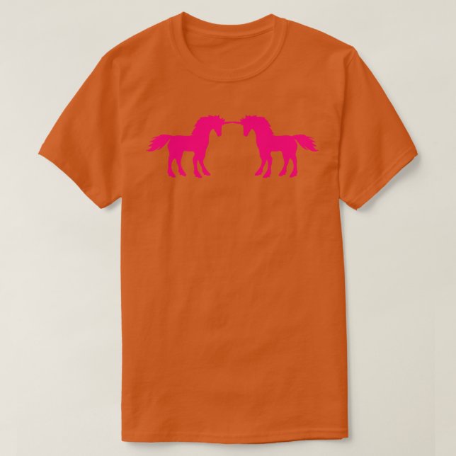 Två vänner som bekämpar fiender bekämpar rosa Hahn T Shirt (Design framsida)