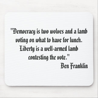 Två varger och ett Lambcitationstecken Mousepad Musmatta
