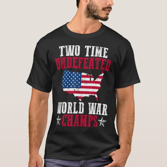 Två Världskrig-schackbänkar utan motstycke T Shirt (Framsida)