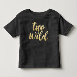 Två vilda födelsedagsskjorta flicka tee shirt