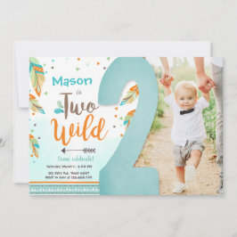 Två Vilder Boho Tribal Feathers Boy Second Birthda Inbjudningar