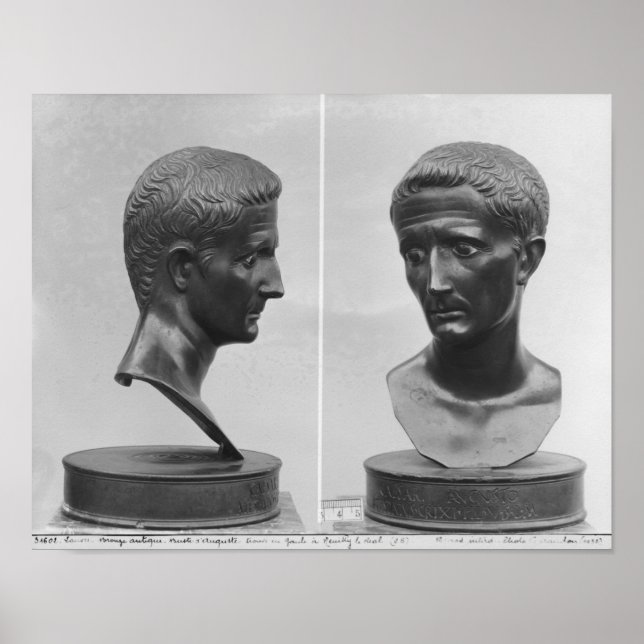 Två vyer av kejsare Augustus bust Poster (Framsidan)