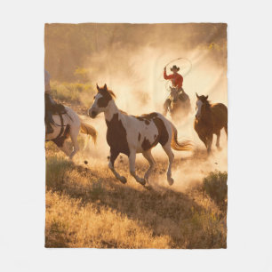 Två westerna cowboyridhästar, ropande vild hh fleecefilt
