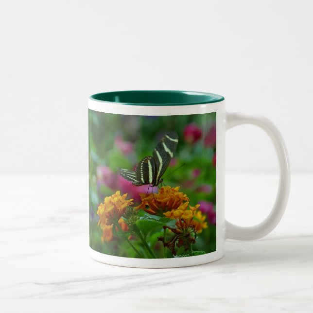 tvåtonad fjärilkeramisk mugg (Höger)