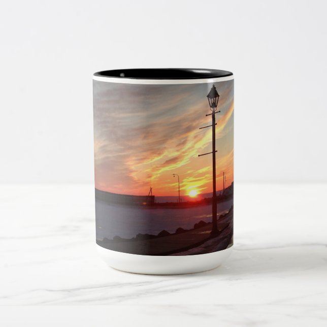 Tvåtons mugg med fantastisk vacker solnedgångsfoto (Center)