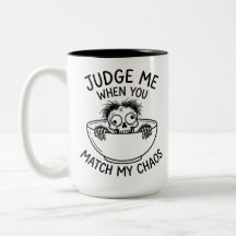 Tvåtons-mugg med snett koaladesign
