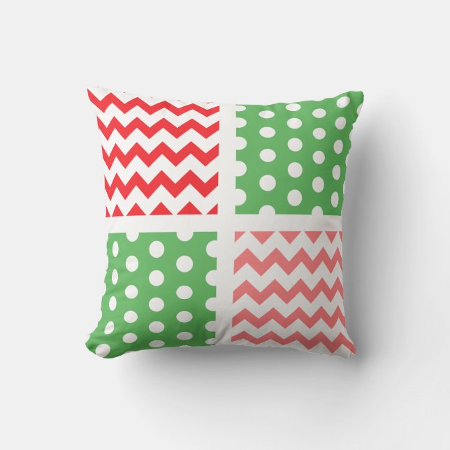 Tvåtonsröd/Grönt/vit Chevron/Polkadot Kudde (Framsida)