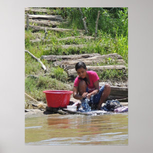 Tvätt-dagen vid floden poster