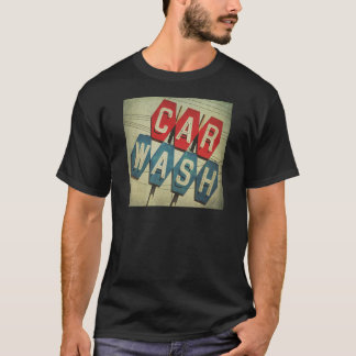 Tvättar den Retro diamanten formade bilen Tee Shirt