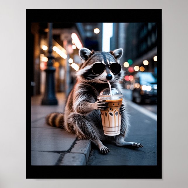 Tvättbjörn dricker iskaffe rolig djur meme män poster (Framsidan)