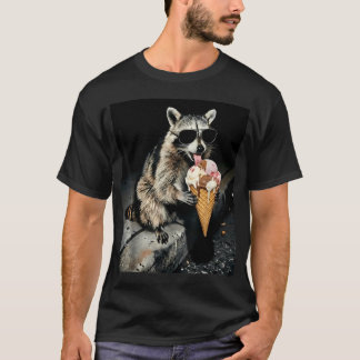 Tvättbjörn som äter glass Roligt djur T Shirt