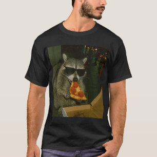 Tvättbjörn som äter pizza-meme t shirt