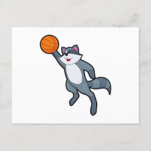 Tvättbjörn som basketspelare med basketboll vykort