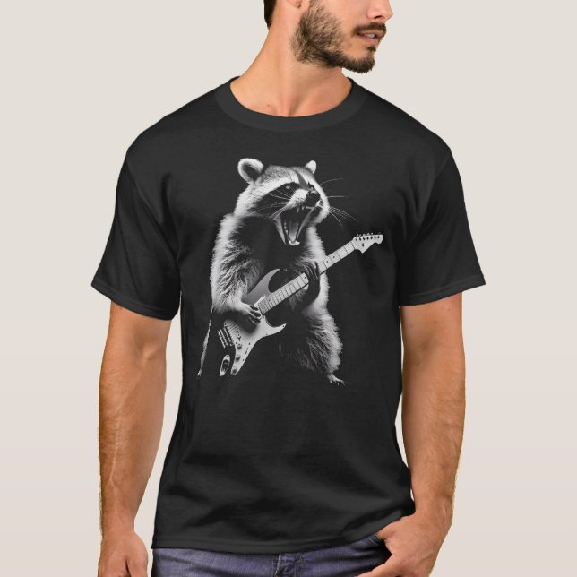 Tvättbjörn som spelar gitarr Rock And Roll Rockstj T Shirt (Framsida)