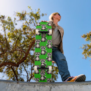 Tvättbjörnsmönsterdesign Grön Mini Skateboard Bräda 18,5 Cm