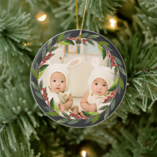 Tvillingarnas första jul akvarell krans foto grå julgransprydnad keramik