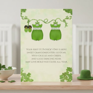 Tvillingbarnsdotterars Första St Patrick Dag Kort