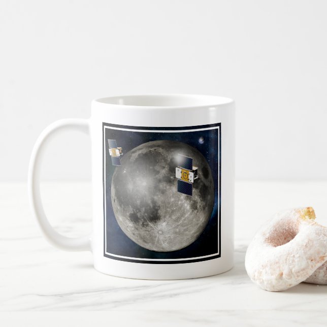 Tvillinggrafik som omger Måne. Kaffemugg (Med munk)