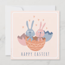 Twee paashaasjes in een eierdop.