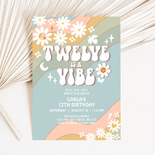 TWELVE är en Vibe Daisy Hippie 70s Retro Birthday Inbjudningar