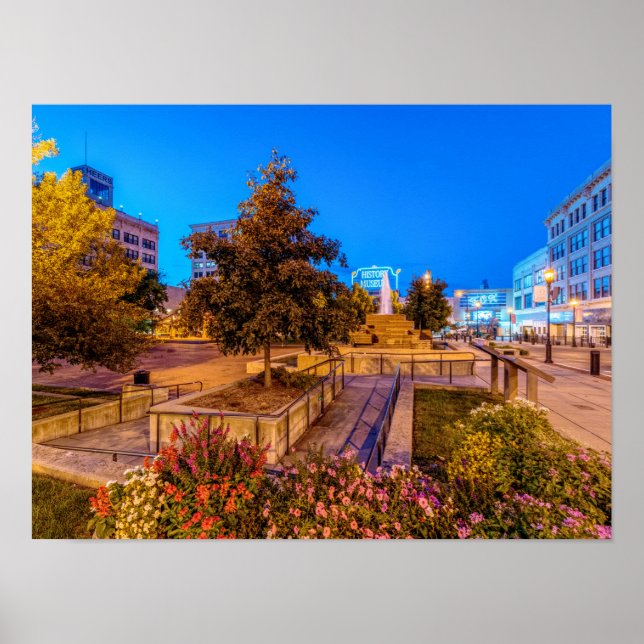 Twilight at Park Central Square Poster (Framsidan)