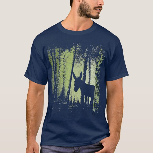 Twilight Forest Wildlife Donkey Mule Silhouette T Shirt (Framsida)