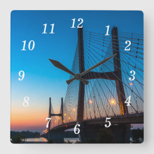 Twilight på Bill Emerson Bridge Wall Clock Fyrkantig Klocka