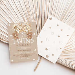 Twillingar bär på elfenbensrelaterade hjärtan och inbjudningar