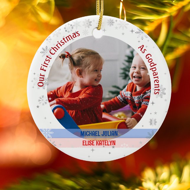 Twillingar Pojke Girl 1 Julafton som gudföräldrars Julgransprydnad Keramik (Our First Christmas as Godparents of Twin Boy and Girl. Snowflakes. Cute Swaddled Babies)