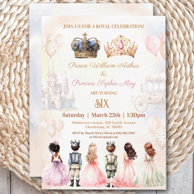 Twillingar Prince Princess Krona Royal Birthday Inbjudningar (Twins Prince Princess Crown Royal Birthday Invitation)