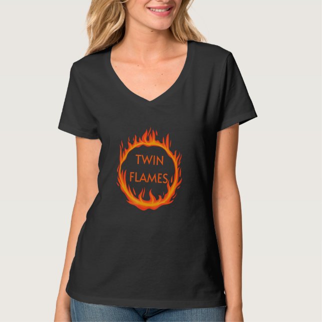 Twin Flames Fire Circle Design T Shirt (Framsida)